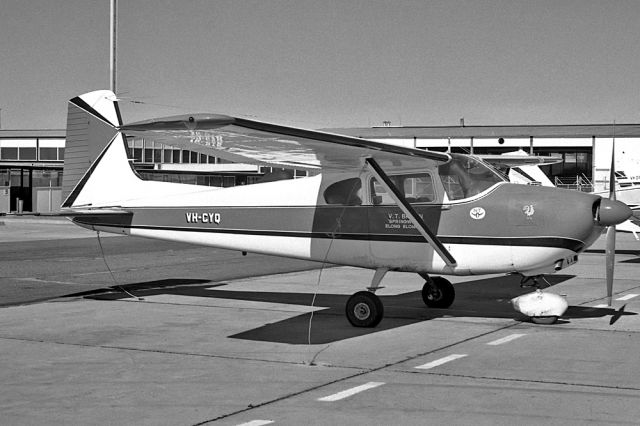 Cessna Skyhawk (VH-CYQ) - CESSNA 182A - REG VH-CYQ (CN 51034) - ESSENDON MELBOURNE VIC. AUSTRALIA - YMEN (16/9/1980) 35MM B/W NEGATIVE SCAN.