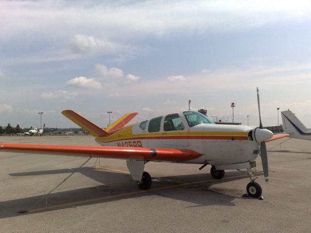 Beechcraft 35 Bonanza (N4258B)