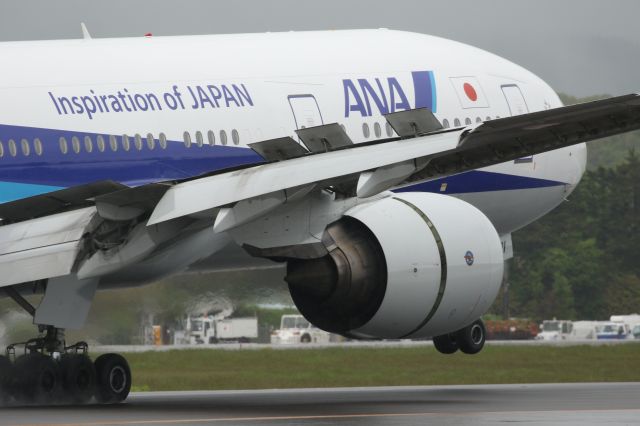 Boeing 777-200 (JA701A) - June 4th 2017:HND-HKD.