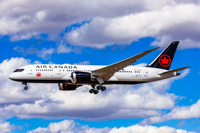 Boeing 787-8 (C-GHPX) - I haven’t posted on FlightAware in nearly two years, so I thought it’d be nice to go back to my roots and put up some of my best work from 2024 on here! If you enjoy my work, follow me @phxplanepics on Instagram!