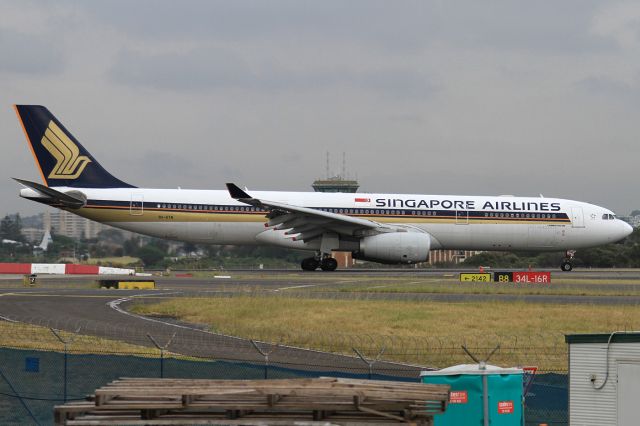 Airbus A330-300 (9V-STN)