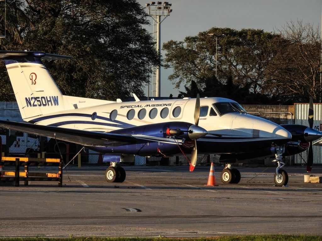 Beechcraft Super King Air 200 (N250HW)