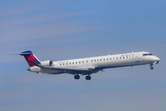 Canadair Regional Jet CRJ-200 (N294PQ)