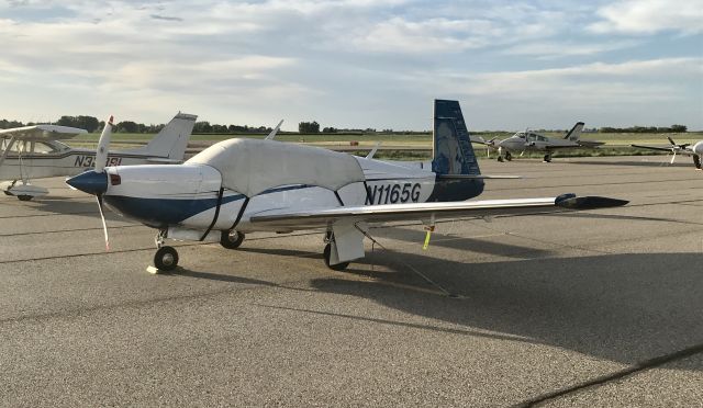 Mooney M-20 Turbo (N1165G)