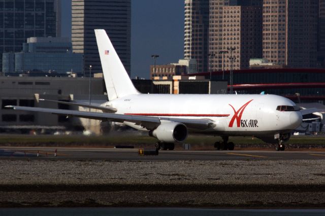 BOEING 767-200 (N767AX)