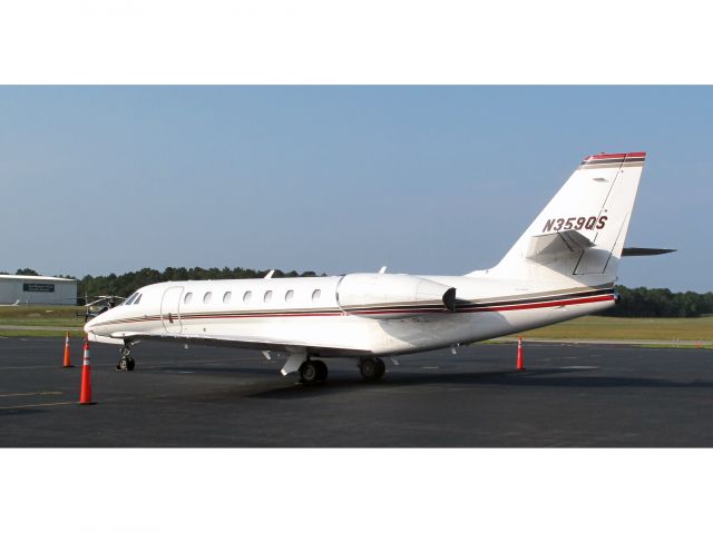 Cessna Citation Sovereign (N359QS) - At the Hamptons.