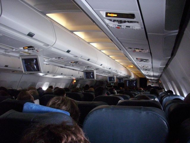 Airbus A310 — - Ordinary commercial airline flightbr /Air Transat (old seating (2009)) CDG-YYZ