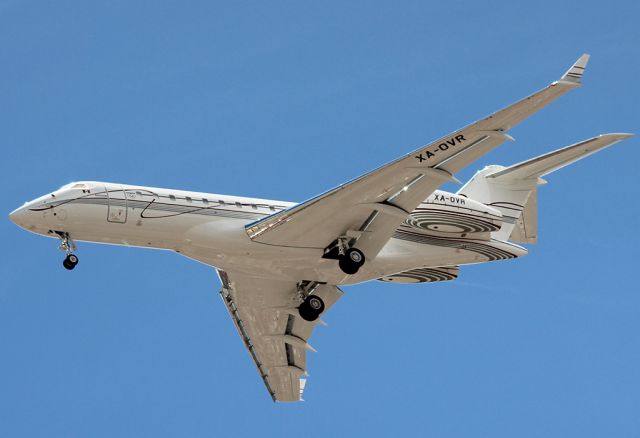 Bombardier Global Express (XA-OVR)