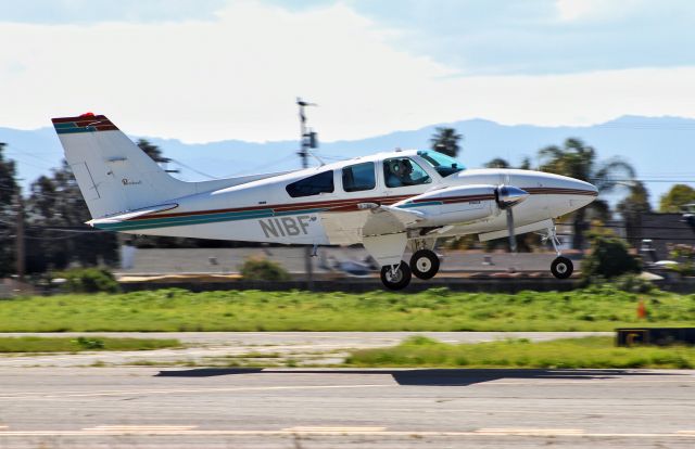 Beechcraft 55 Baron (N1BF)