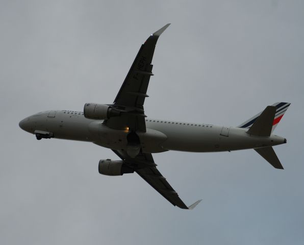 Airbus A320 (F-HEPH) - Taken from the Airport Pub