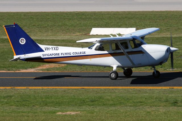 Cessna Skyhawk (VH-YXD)