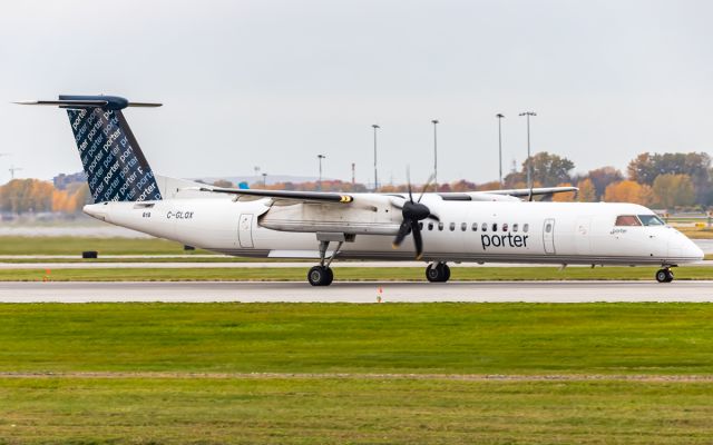 de Havilland Dash 8-400 (C-GLQX)