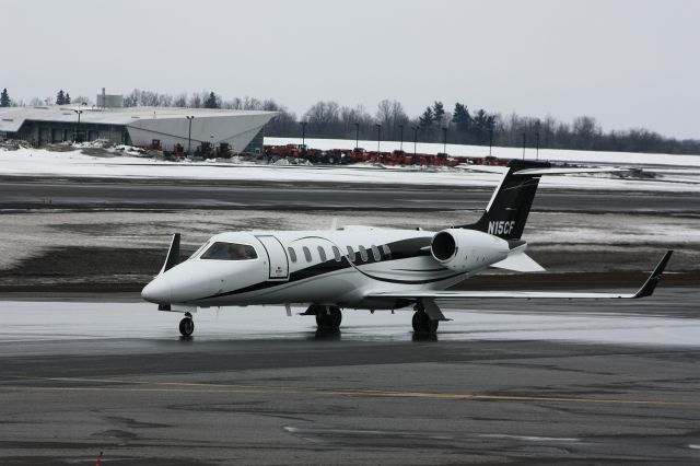 Learjet 45 (N15CF)