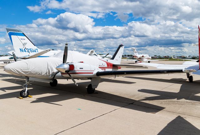 Beechcraft 55 Baron (N67L)