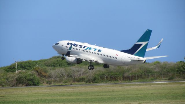 Boeing 737-700 (C-GWBF)