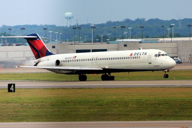 McDonnell Douglas DC-9-40 (N600TR) - Nashville, TN