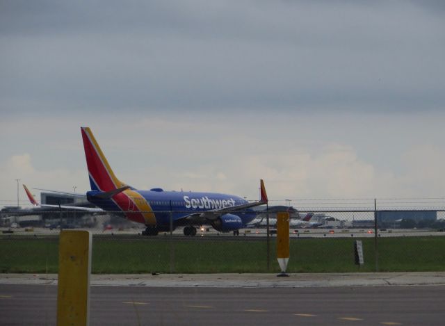 Boeing 737-700 (N709SW)