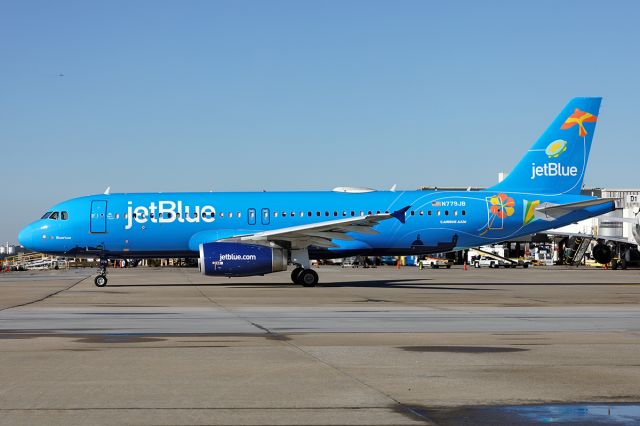 Airbus A320 (N779JB) - "Bluericua" livery