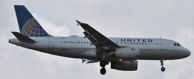 Airbus A319 (N804UA)