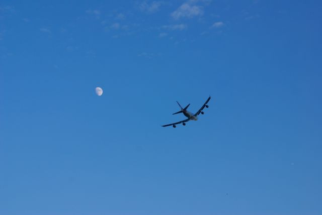 Boeing 747-400 — - Virgin Atlantic 744 departing Boston moments before sunset.