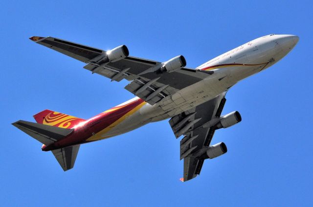 Boeing 747-400 (B-2436)