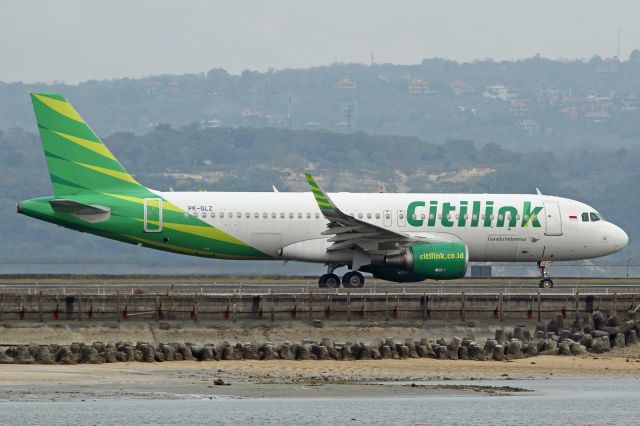 Airbus A320 (PK-GLZ)