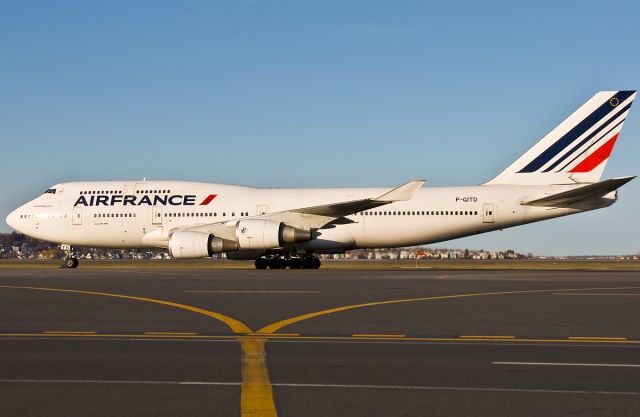 Boeing 747-400 (F-GITD) - Vive La France !