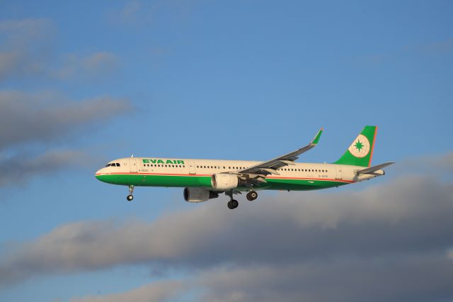 Airbus A321 (B-16216) - January 27th 2019:TPE-HKD.