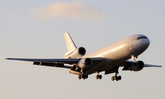 McDonnell Douglas DC-10 (C-GKFD)