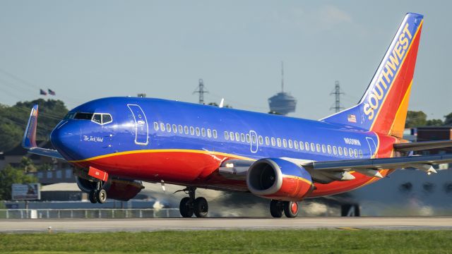 BOEING 737-300 (N601WN) - 8/19/17