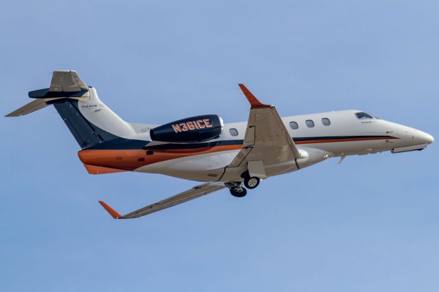 Embraer Phenom 300 (N361CE)