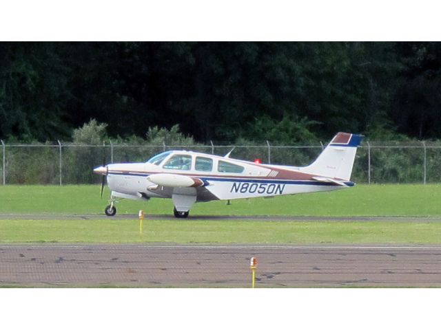 Beechcraft Bonanza (33) (N8050N) - A very nice Bonanza!