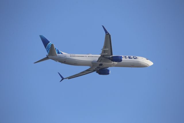 Boeing 737-900 (N27421)