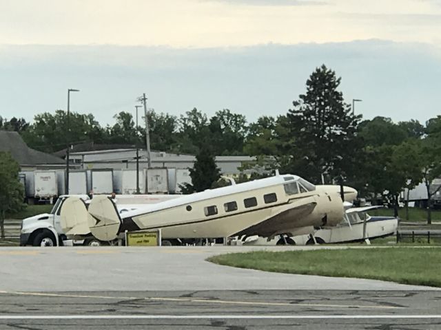 Beechcraft 18 (N933GM)