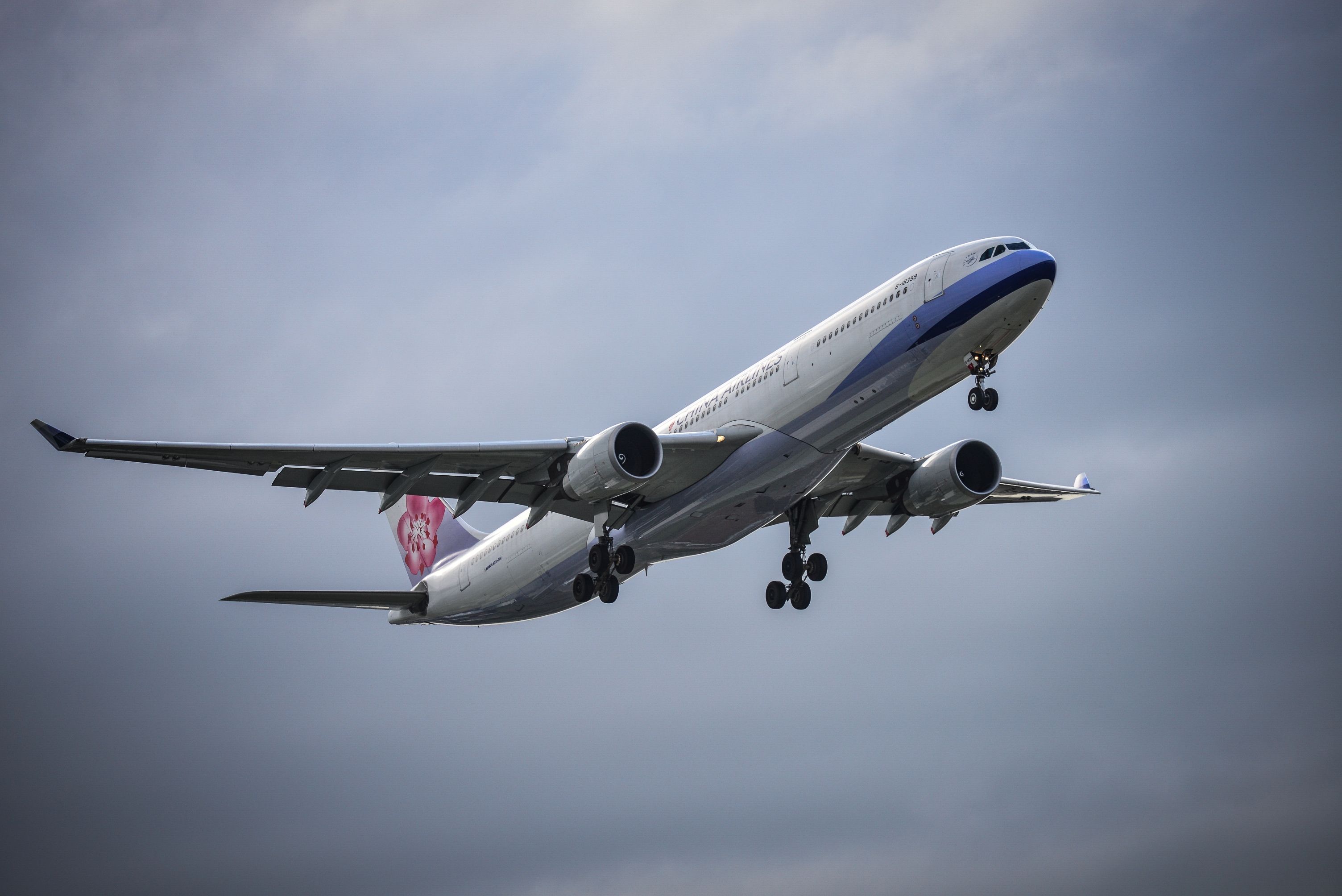 Airbus A330-300 (B-18359)