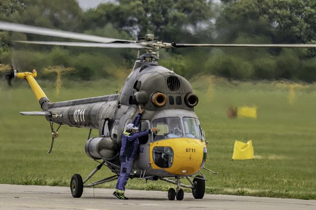 PZL-SWIDNIK Mi-2 Kania (0711)