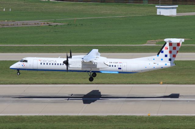 de Havilland Dash 8-400 (9A-CQF)