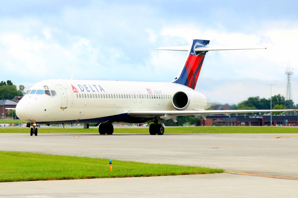 N925AT —