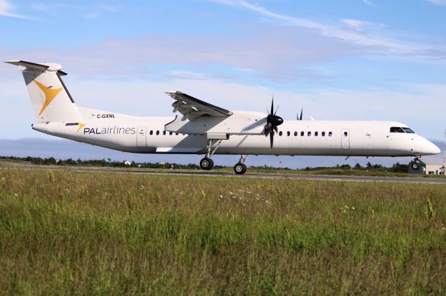 de Havilland Dash 8-400 (C-GXNL)