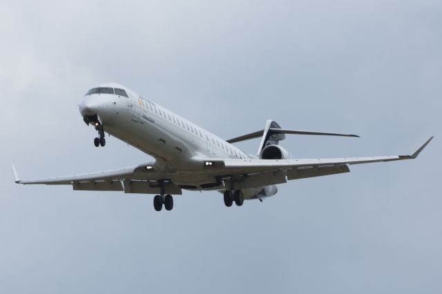 Canadair Regional Jet CRJ-900 (D-ACNJ) - Spotting EPRZ