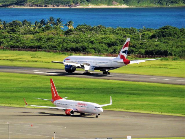 Boeing 737-800 (C-FLSW)