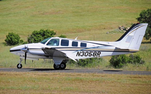 Beechcraft Bonanza (36) (N3058R)