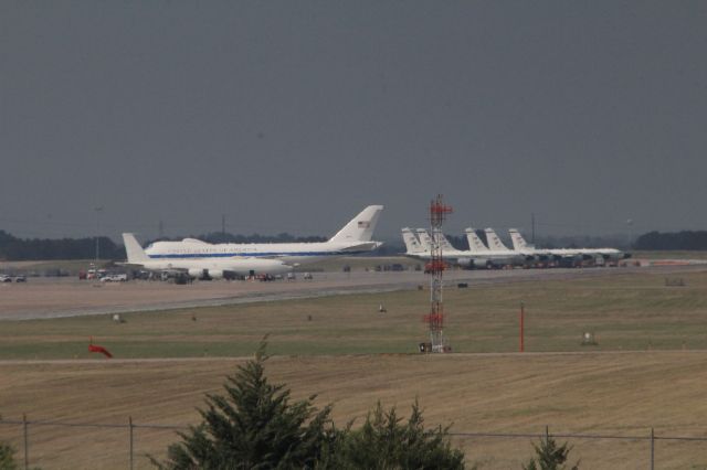 73-1676 — - 8/27/21 E4B, several RC-135 variants and a possible E6 on the west ramp