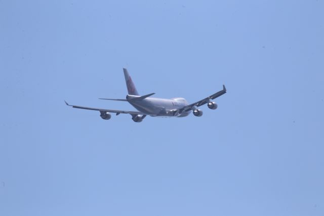 Boeing 747-400 (B-18712)