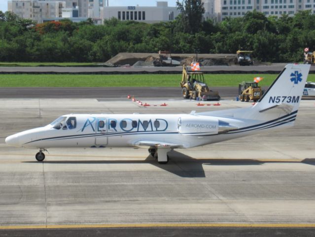 Robinson R-44 (N537M)