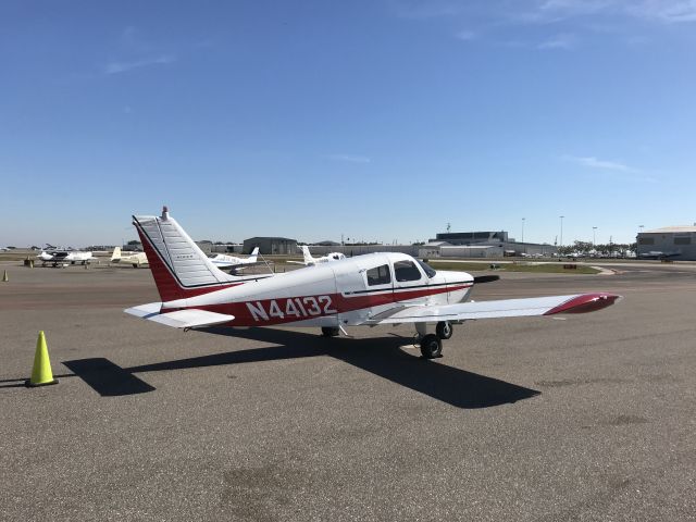 Piper Cherokee (N44132)