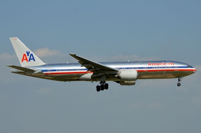 Boeing 777-200 (N781AN) - American Airlines - 777-200 - N781AN - Arriving DFW 05/01/2013