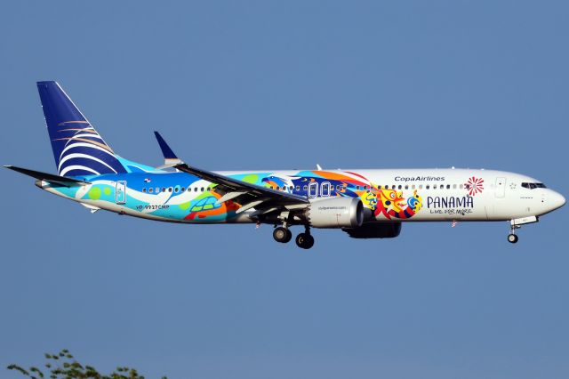 Boeing 737 MAX 9 (HP-9927CMP)