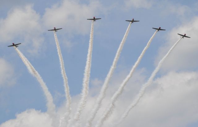 — — - New York Air Show at Stewart International Airport (SWF/KSWF) in New Windsor, Ny.  