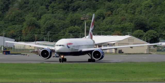 Boeing 777-200 (G-VIIV)